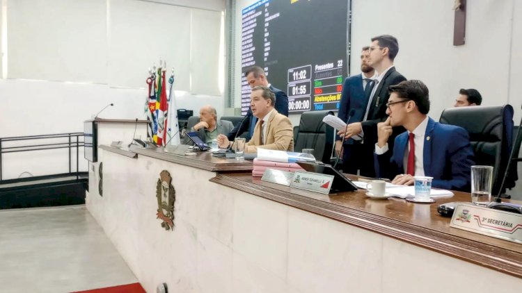 Câmara faz sessão extra para votar ‘venda da dívida’