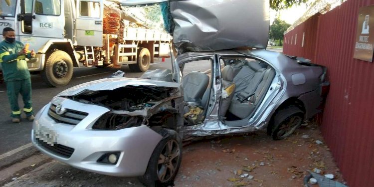 MP diz que carro com cinco jovens praticava racha na JK em Rio Preto