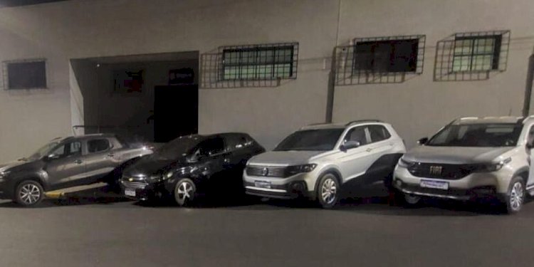 Dupla é presa em Novo Horizonte por vender carros furtados e roubados