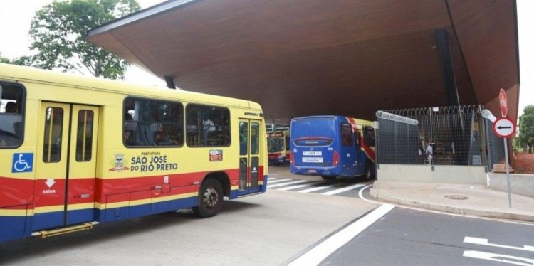 Edinho veta projeto que prevê que todos os assentos sejam preferenciais nos ônibus de Rio Preto