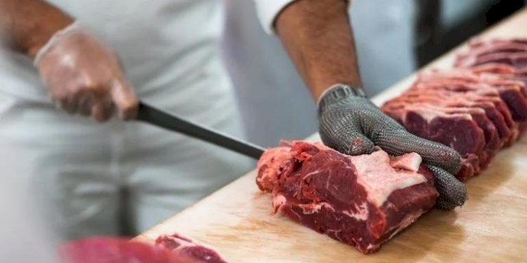 China informa governo brasileiro que vai investigar importações de carne bovina