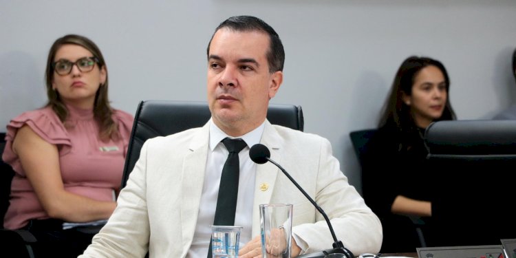 Projeto proibe atendimento a 'bebês reborn' em Rio Preto e uso de bonecos para 'furar fila'