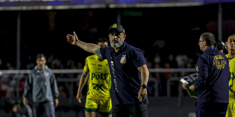 Técnico do Mirassol parabeniza equipe e agredece torcida pelo apoio após vitória sobre o São Paulo
