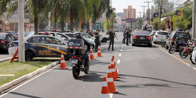 TJ anula R$ 1 milhão em multas aplicadas a motorisas da Uber em Rio Preto