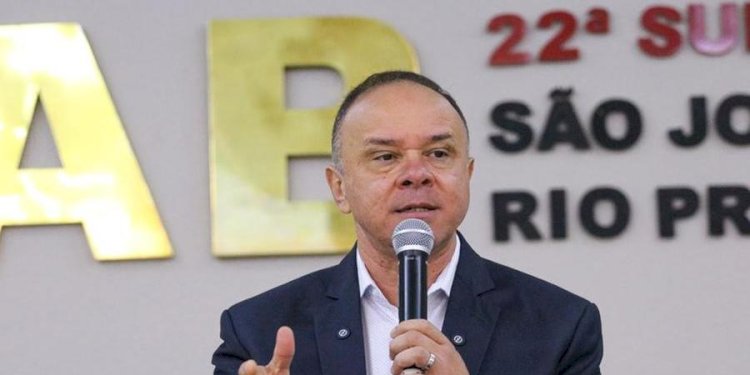 Coronel Fábio anuncia que vai cobrar 'taxa do lixo' em Rio Preto