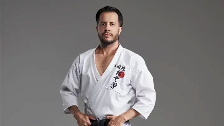 Rio-pretense tem história contada em livro que reúne grandes nomes das artes marciais