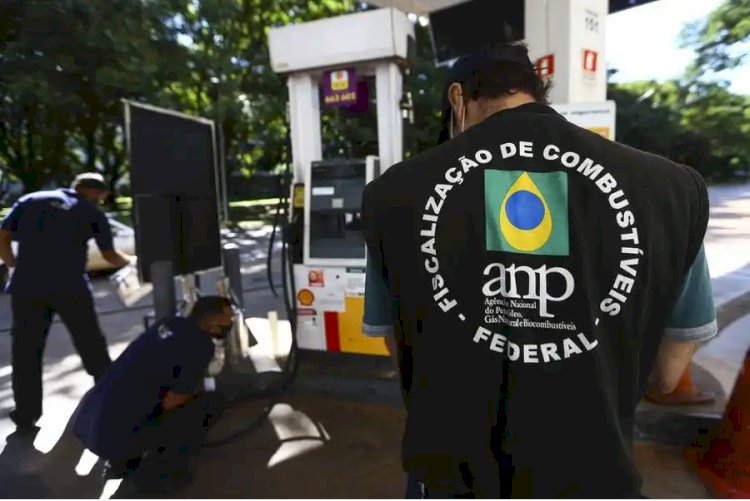 Cade mira mercado de combustíveis para combater cartéis