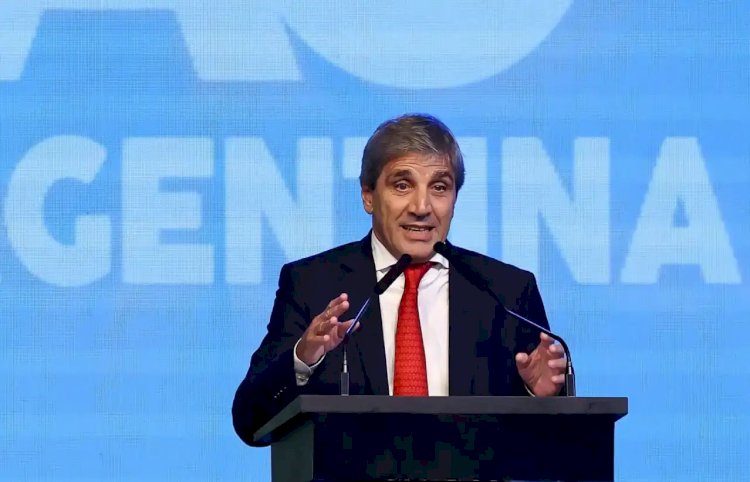 Dólar rompe teto da banda cambial
