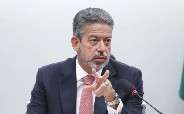Lira rejeita 96 das 99 emendas ao projeto que amplia isenção do IR