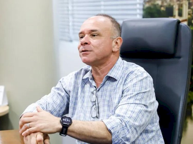 Coronel processa Pupo, Merabe e mais 6 por postagem sobre casa