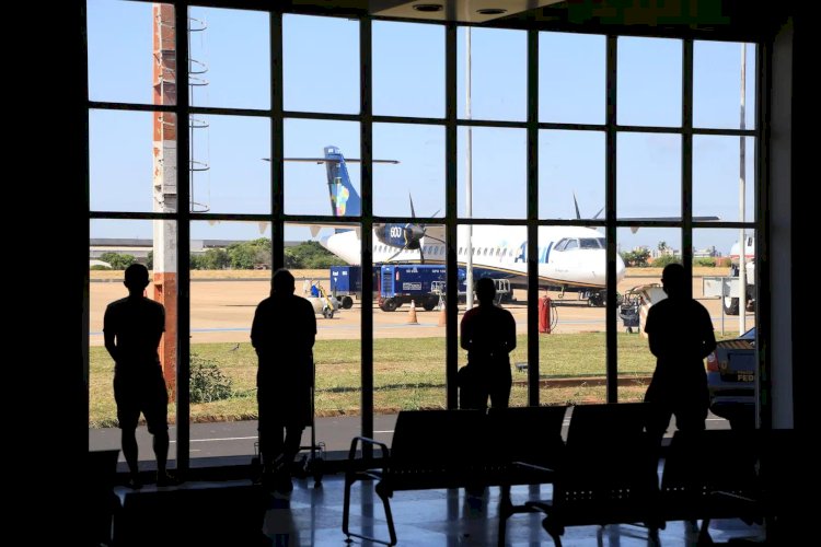 Viagens de fim de ano prometem lotar aeroporto e rodoviária de Rio Preto