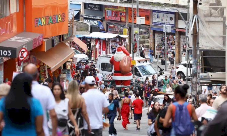 Novo salário mínimo será de R$ 1.621 em 2026