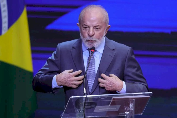 Lula sanciona lei contra descontos indevidos no INSS
