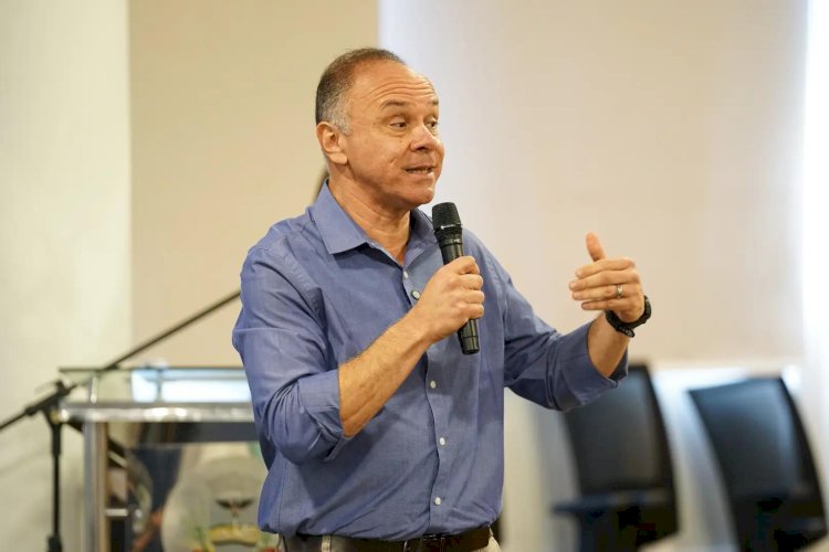 Coronel diz que vai fazer compras emergenciais para repor material destruído no incêndio