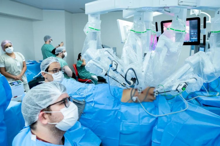 Hospital de Base de Rio Preto atinge marca de mil cirurgias robóticas