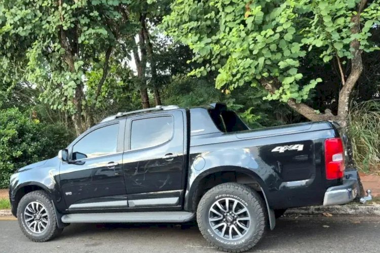 Dois dias após roubo, caminhonete é localizada pela Polícia Civil de Rio Preto