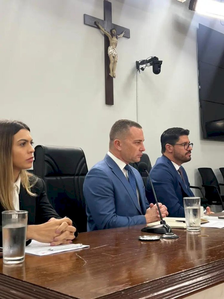 Bottas não responde perguntas sobre convênio milionário da Saúde