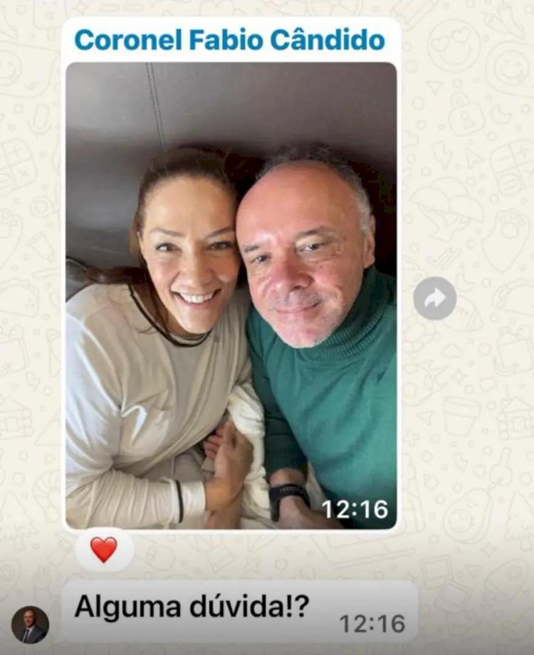 De férias, mas conectado, Coronel arruma confusão com petistas no WhatsApp