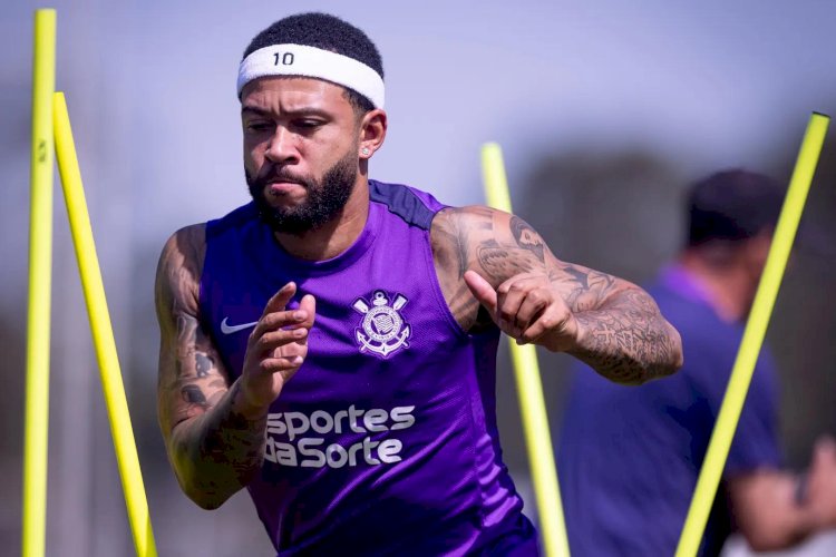 Corinthians anuncia renovação de Memphis uma semana após desistir do novo contrato