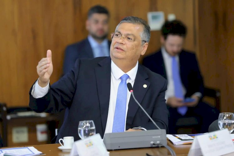 Dino determina recolocação de Andrei Rodrigues na chefia da Polícia Federal