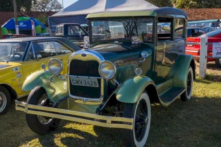 Encontro de Antigomobilismo reúne carros clássicos, música e gastronomia no final de semana em Rio Preto